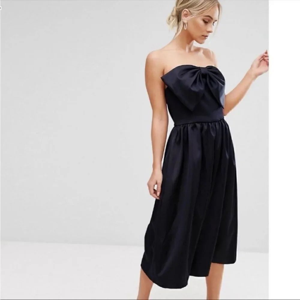 Asosโsatinโnavyโformalย bowโfrontโjumpsuit